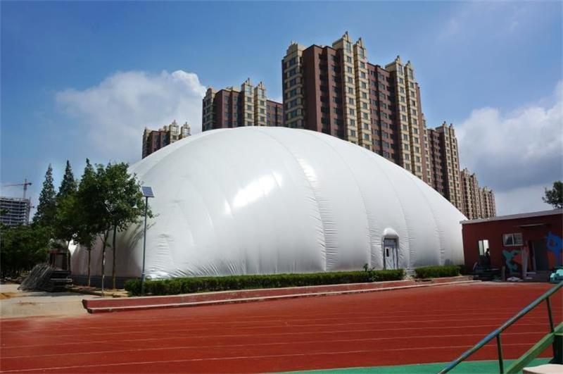 充气膜体育场馆